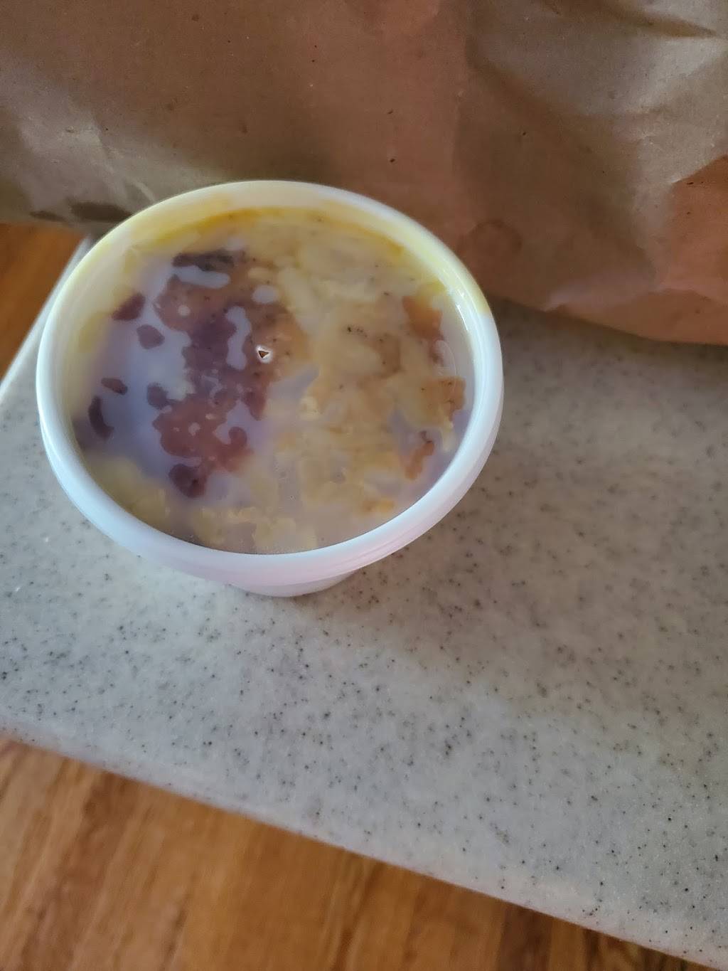 Thomas Smokey Pit Stop | restaurant | 182 Middle Turnpike W, Manchester, CT 06040, USA | 8606461400 OR +1 860-646-1400