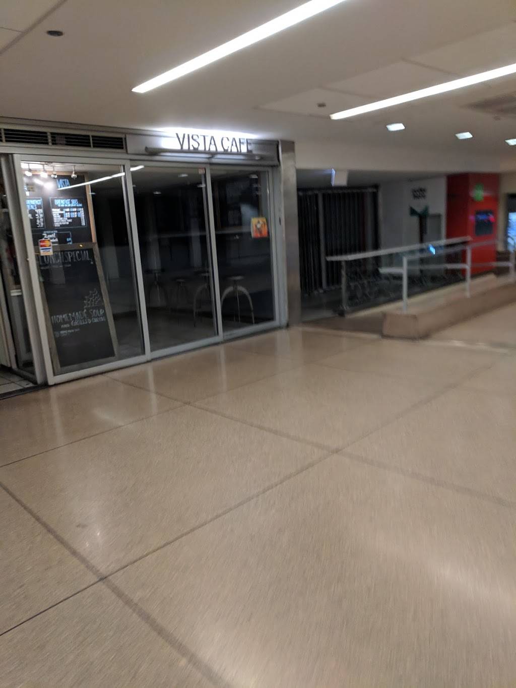 Vista Carry Out | meal takeaway | 233 N Michigan Ave, Chicago, IL 60601, USA | 3125650312 OR +1 312-565-0312