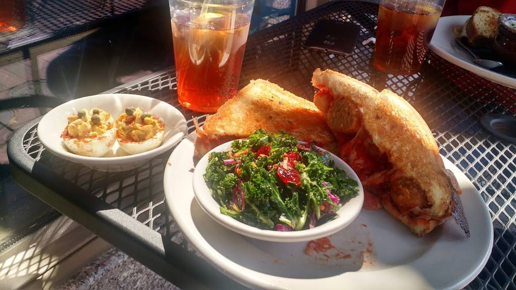 Michaels Café & Catering | restaurant | 1620 Main St, Columbia, SC 29201, USA | 8037262233 OR +1 803-726-2233