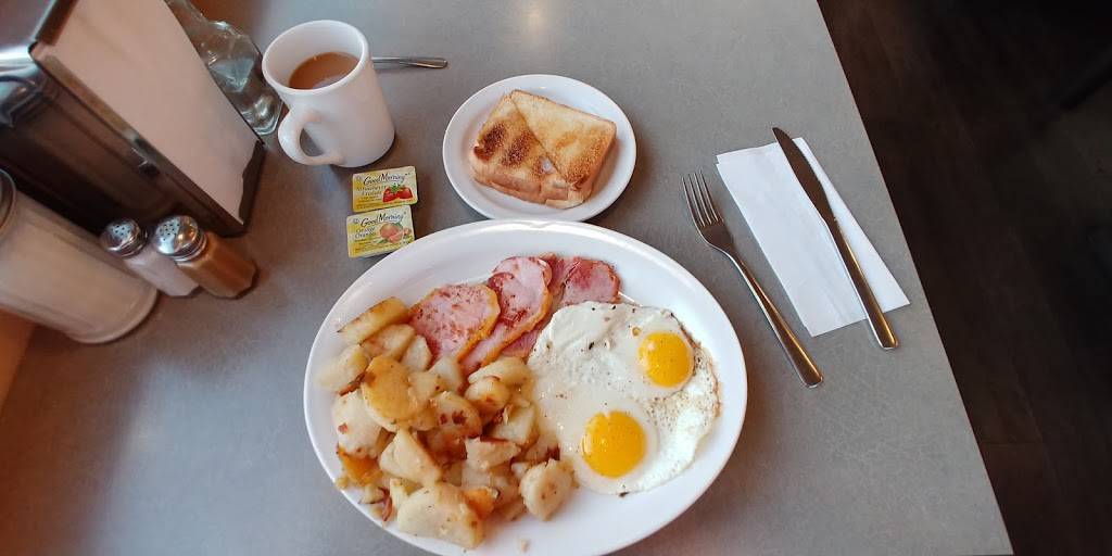 Harrys Restaurant | restaurant | 16 Base Line Rd W, London, ON N6J 1T4, Canada | 5194381360 OR +1 519-438-1360