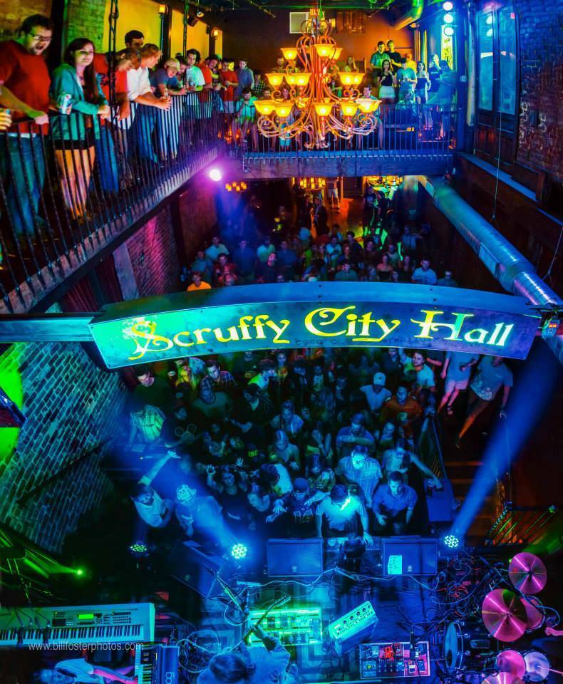 Scruffy City ~ Your Downtown Destination | restaurant | 32 Market Square, Knoxville, TN 37902, USA | 8653334533 OR +1 865-333-4533