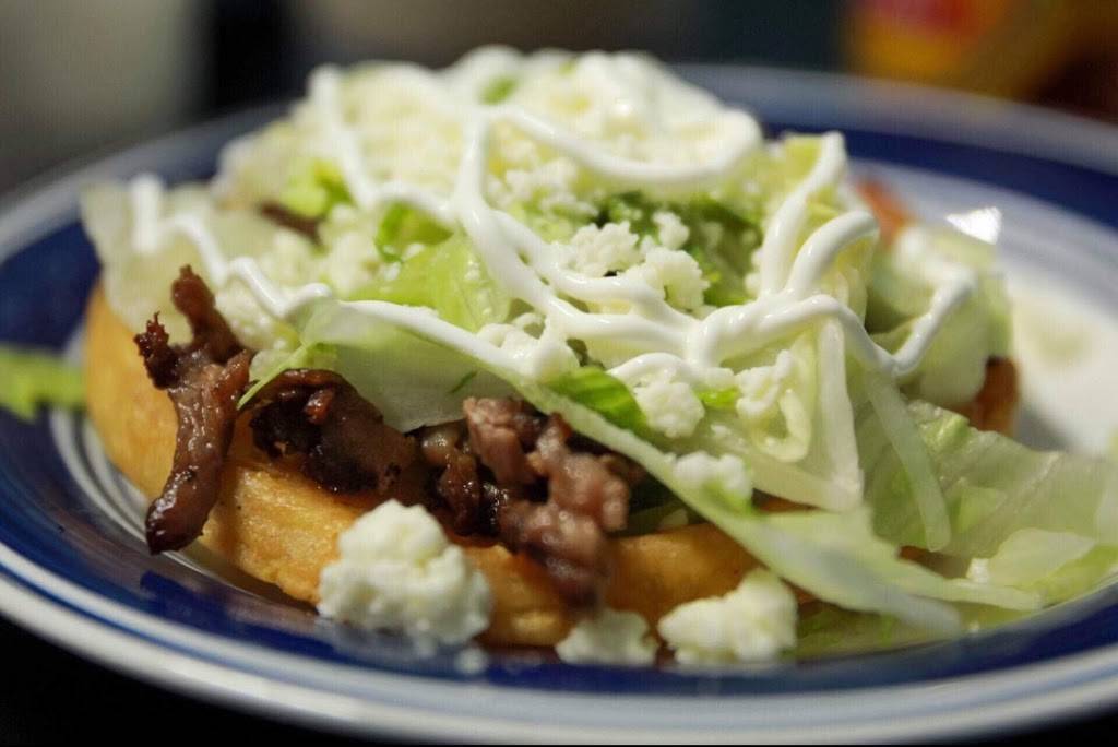 Taqueria Los Tres Hermanos | restaurant | 415 E High Ave, New Philadelphia, OH 44663, USA | 3304407298 OR +1 330-440-7298