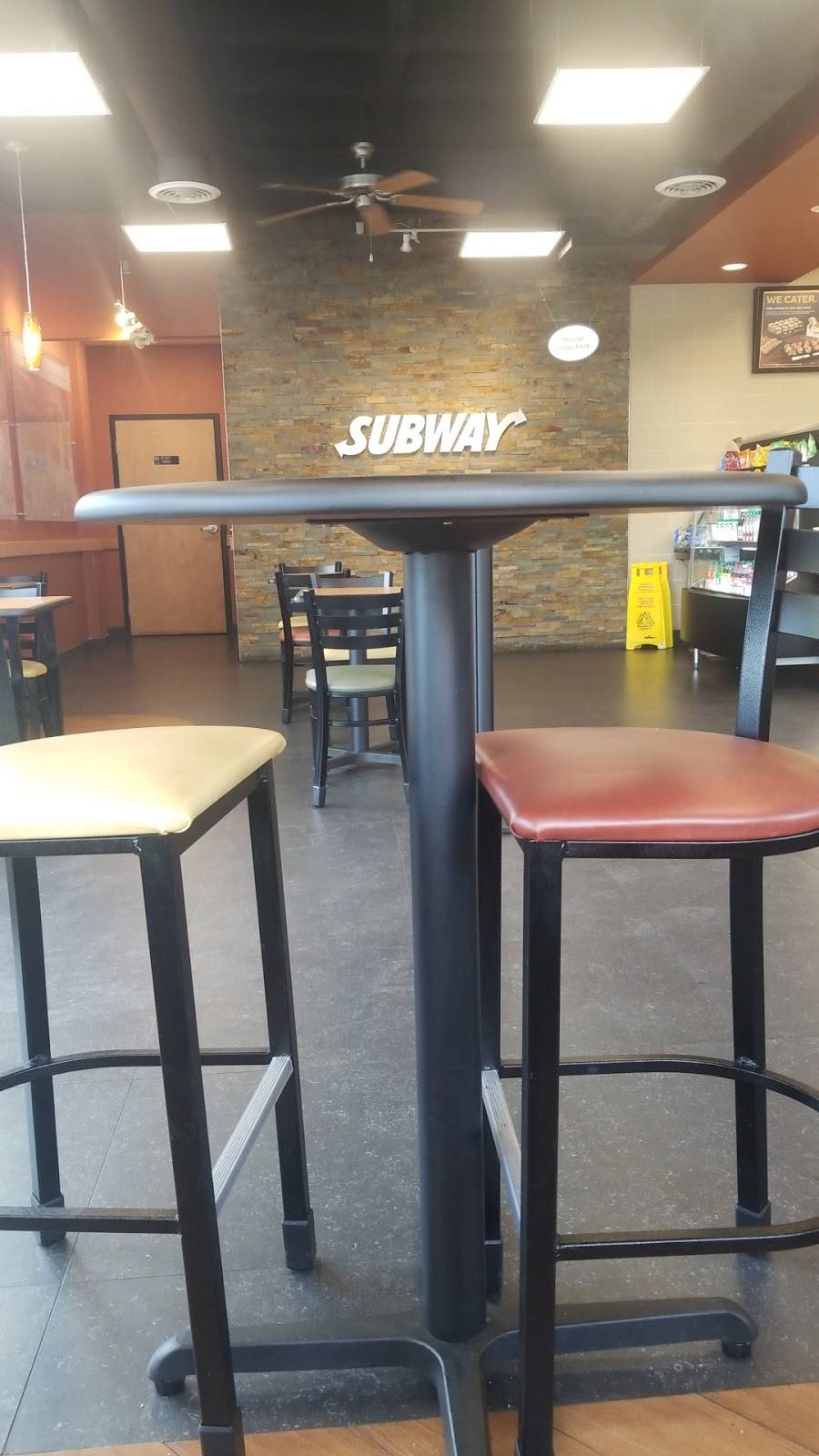 Subway | meal takeaway | 6790 W Flagler St, Miami, FL 33144, USA | 3053920478 OR +1 305-392-0478