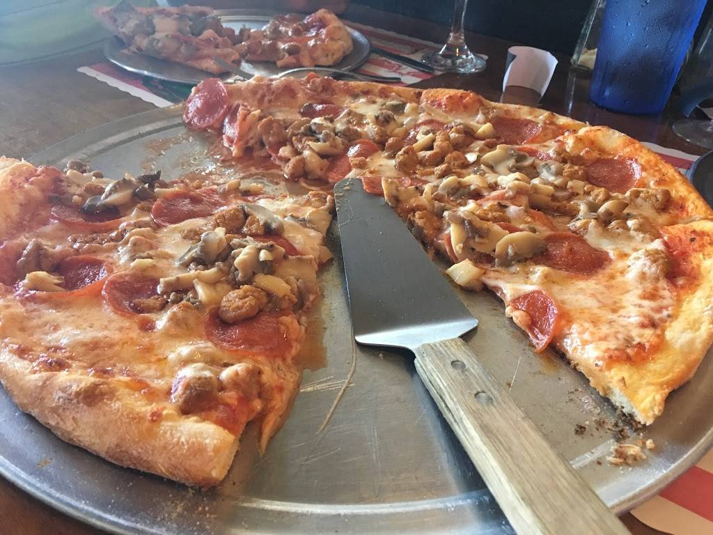 Peters Pizzeria and Italian Favorites | restaurant | 2250 Justin Rd #112, Highland Village, TX 75077, USA | 9723172111 OR +1 972-317-2111