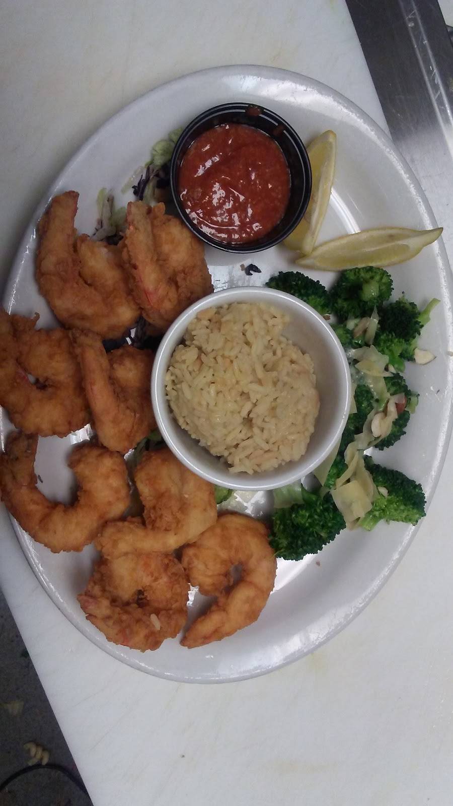 Lucky Lous | restaurant | 1929 N Power Rd #103, Mesa, AZ 85205, USA | 4809858259 OR +1 480-985-8259