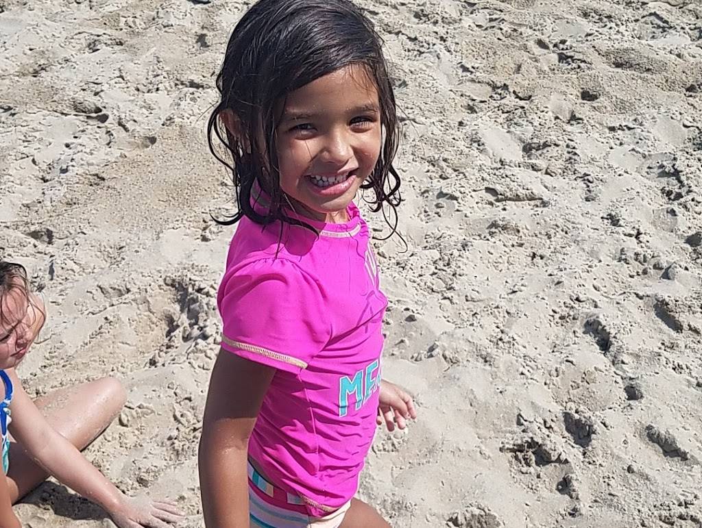 Ocean Pines Beach Club | restaurant | 49th St, Ocean City, MD 21842, USA | 4106417501 OR +1 410-641-7501