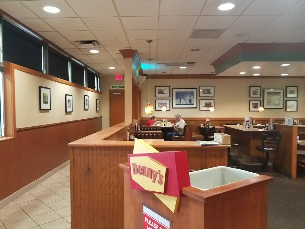 Flying J Travel Center | restaurant | 122 Fitz Henry Rd, Smithton, PA 15479, USA | 7248724050 OR +1 724-872-4050