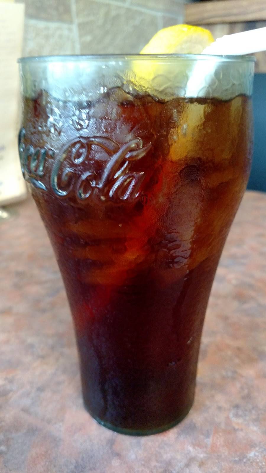 Ds Colonial Cafe | restaurant | 1415 S Milford Rd, Highland, MI 48357, USA | 2488870370 OR +1 248-887-0370