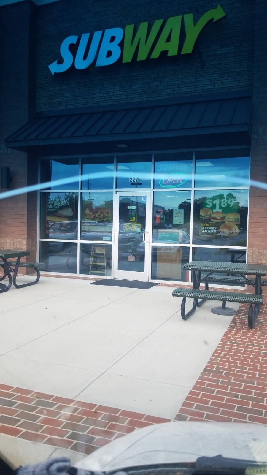 Subway | restaurant | 222 Harvey St, Winston-Salem, NC 27103, USA | 3363069613 OR +1 336-306-9613