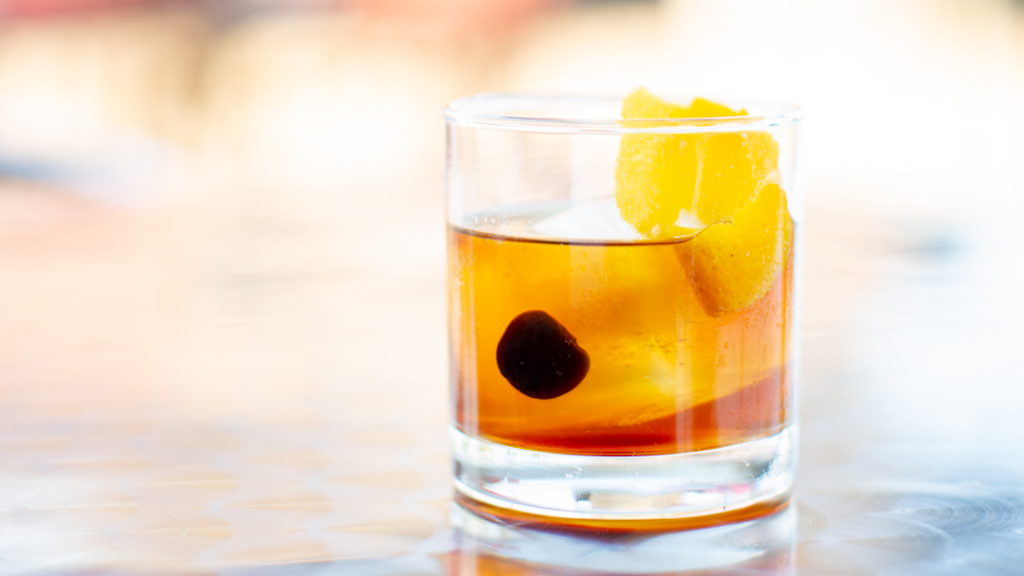 Maryns Taphouse & Raw Bar | restaurant | 400 Riverwalk Terrace #180, Jenks, OK 74037, USA | 9189462796 OR +1 918-946-2796