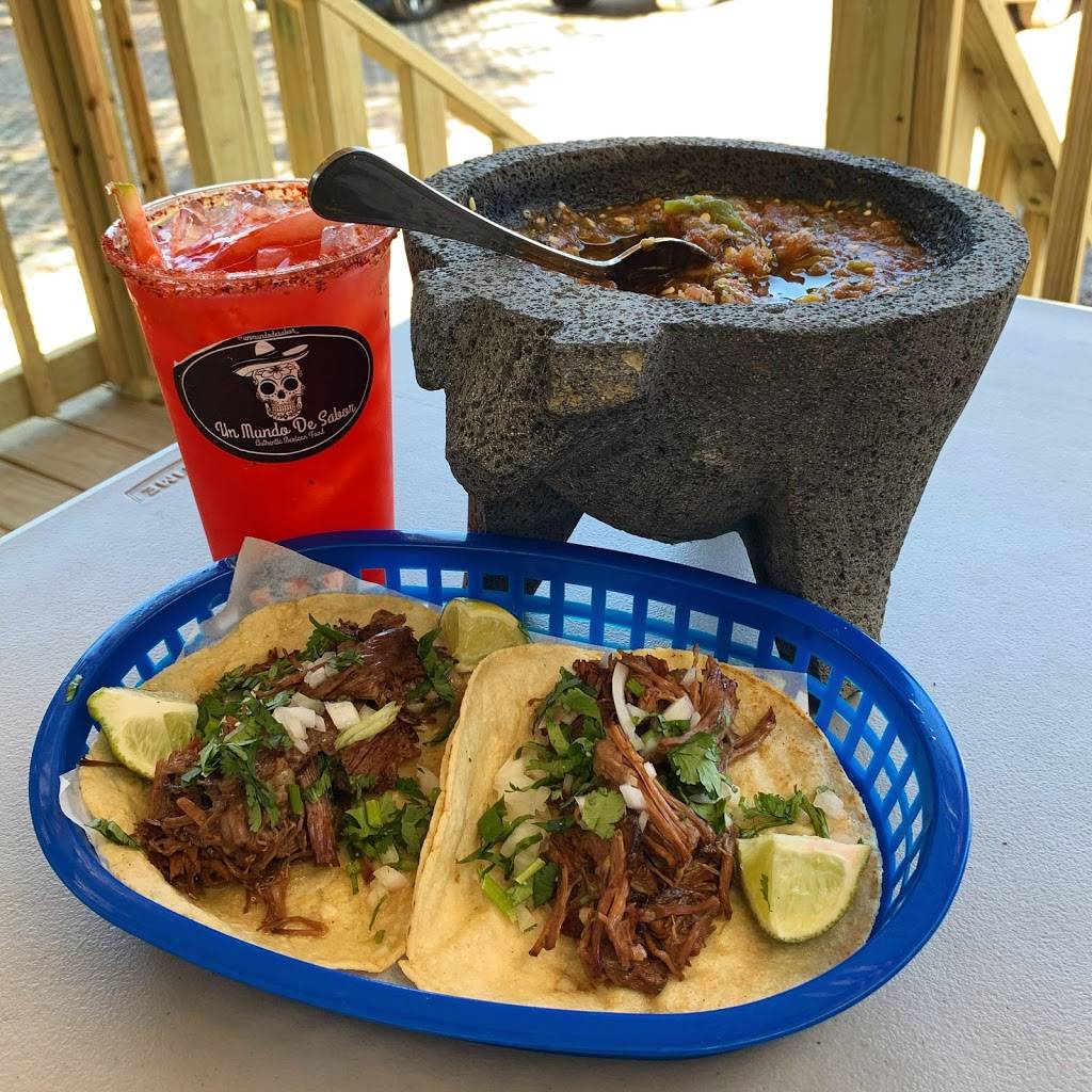 Un Mundo De Sabor | restaurant | 1900 W William Cannon Dr, Austin, TX 78745, USA | 5122898616 OR +1 512-289-8616