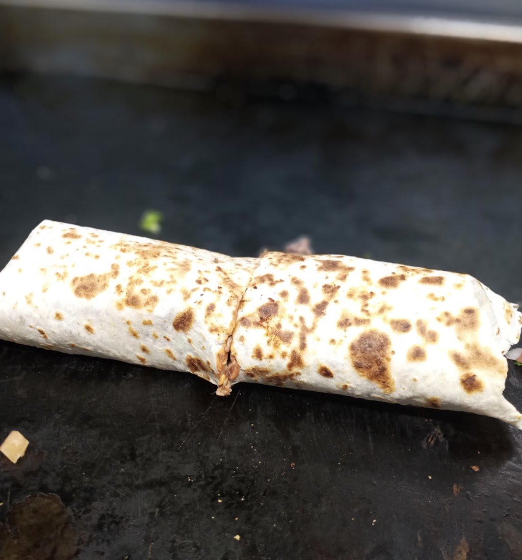 Birrieria y Taqueria Flores | restaurant | 4725 Airport Rd, Santa Fe, NM 87507, USA | 5052309904 OR +1 505-230-9904