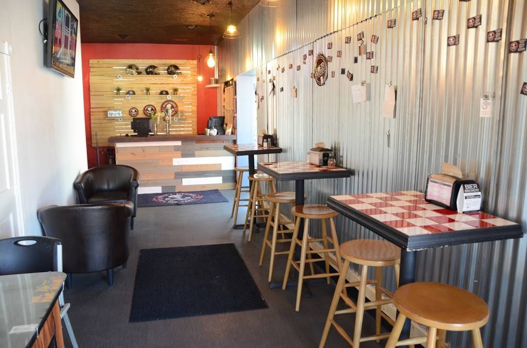 Greeks Pizzeria | restaurant | 216 S 10th St, Noblesville, IN 46060, USA | 3177734444 OR +1 317-773-4444