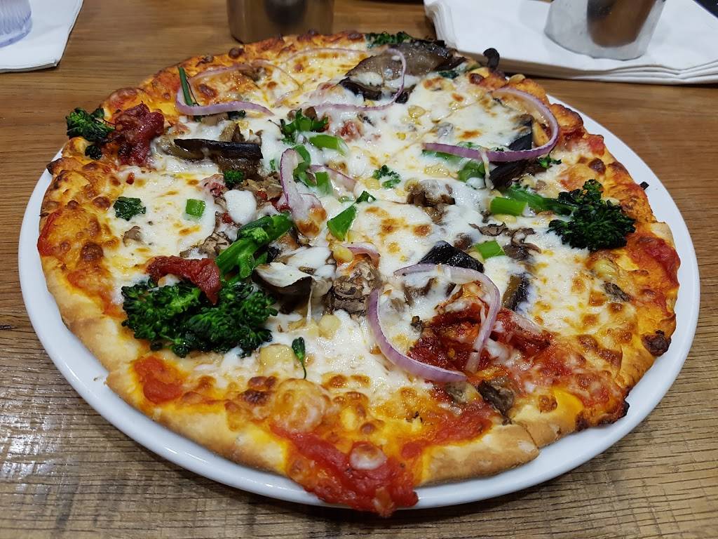 California Pizza Kitchen at Dallas Fort Worth Airport | restaurant | 2400 Aviation Dr, DFW Airport, TX 75261, USA | 9724265208 OR +1 972-426-5208