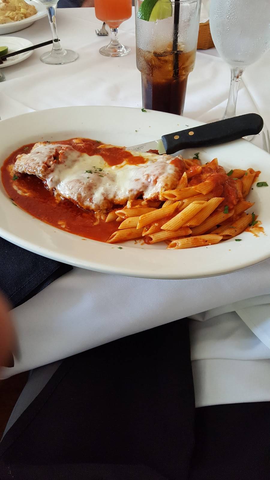 Portofinos Restaurant & Bar | restaurant | 937 State St, New Haven, CT 06511, USA | 2035621414 OR +1 203-562-1414