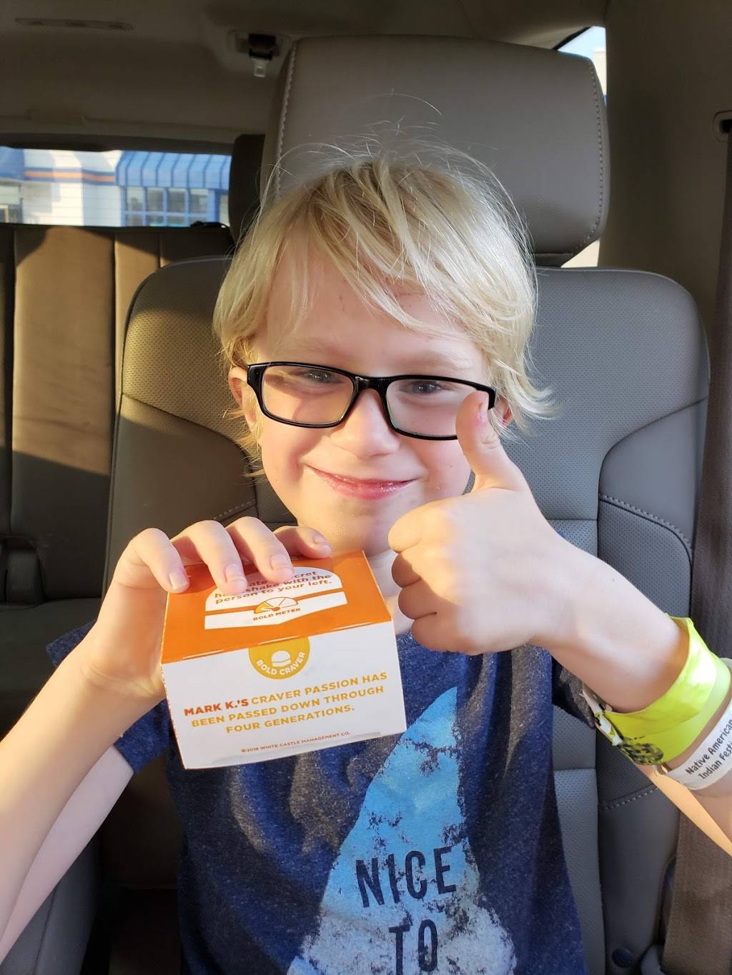 White Castle | restaurant | 3 Eastport Plaza Dr, Collinsville, IL 62234, USA | 6183464328 OR +1 618-346-4328