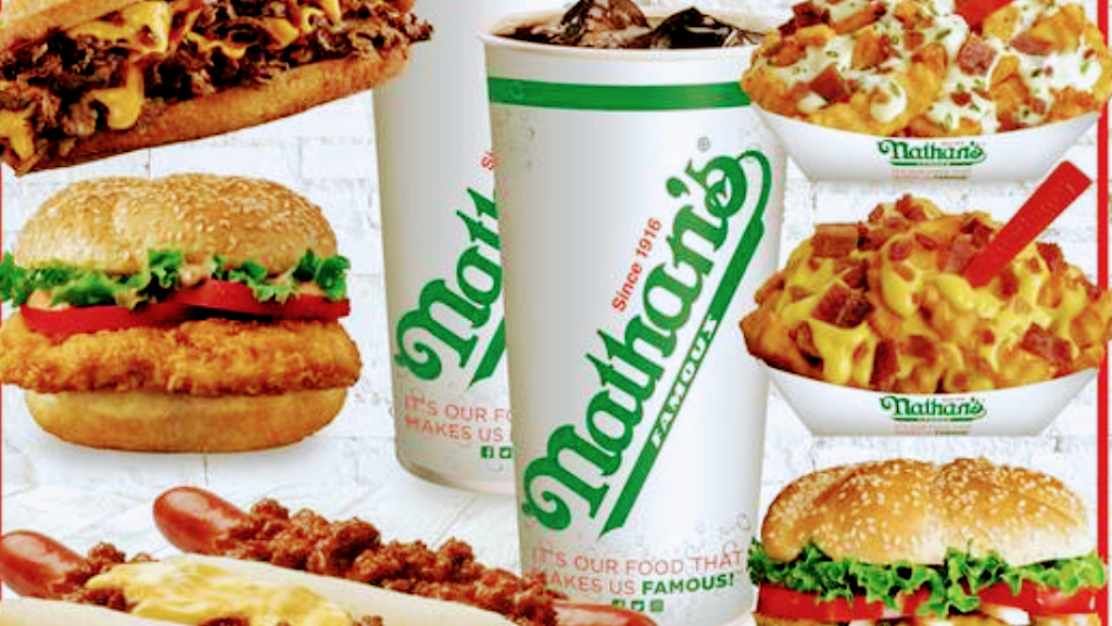 Nathans Famous | restaurant | 100 Twin River Rd, Lincoln, RI 02865, USA | 4014758552 OR +1 401-475-8552