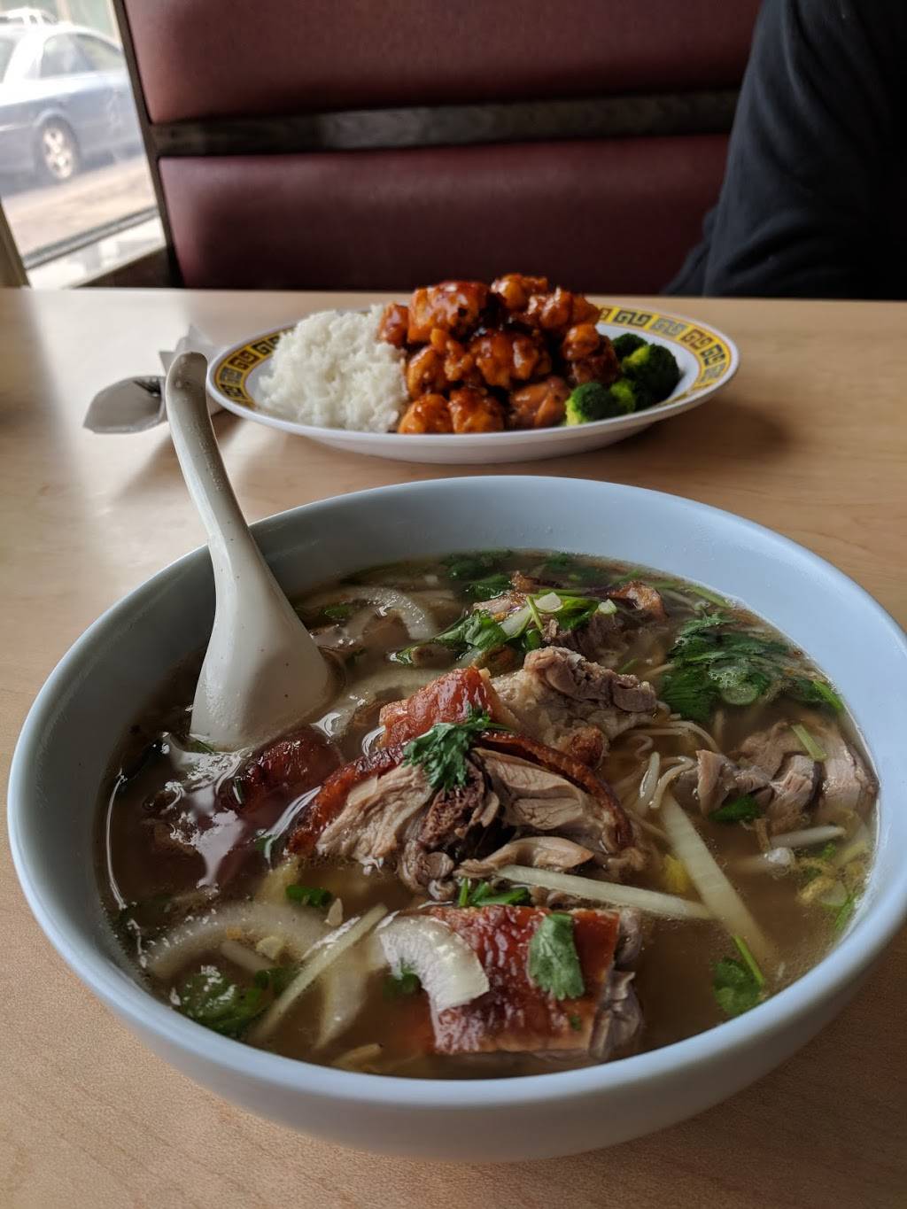 Les Chinese Bar-B-Que | restaurant | 1600 2nd Ave, Des Moines, IA 50314, USA | 5152446111 OR +1 515-244-6111