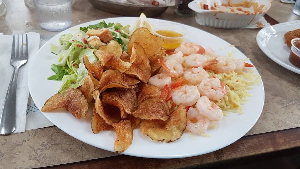 Resto & Brasserie Le Moulin | restaurant | 3164 Rue Laval, Lac-Mégantic, QC G6B 1A4, Canada | 8195830886 OR +1 819-583-0886