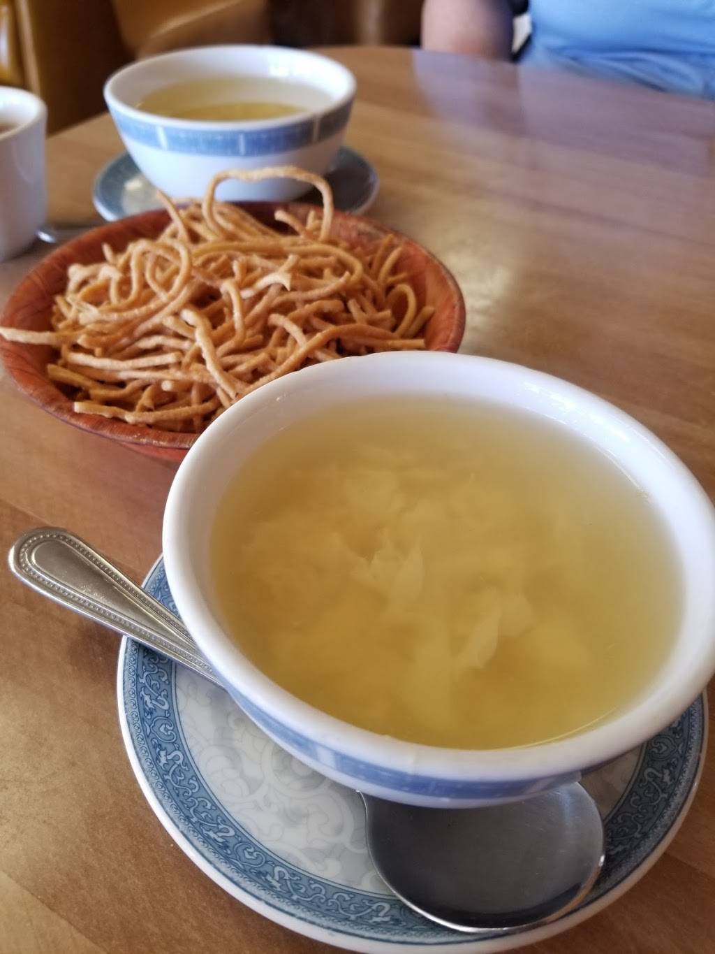 Gongs Chinese Food | restaurant | 6815 Warner Ave, Huntington Beach, CA 92647, USA | 7148426797 OR +1 714-842-6797