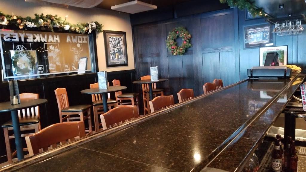 Tweeters Bar & Grill | restaurant | 1027 US-71, Okoboji, IA 51355, USA | 7123329421 OR +1 712-332-9421