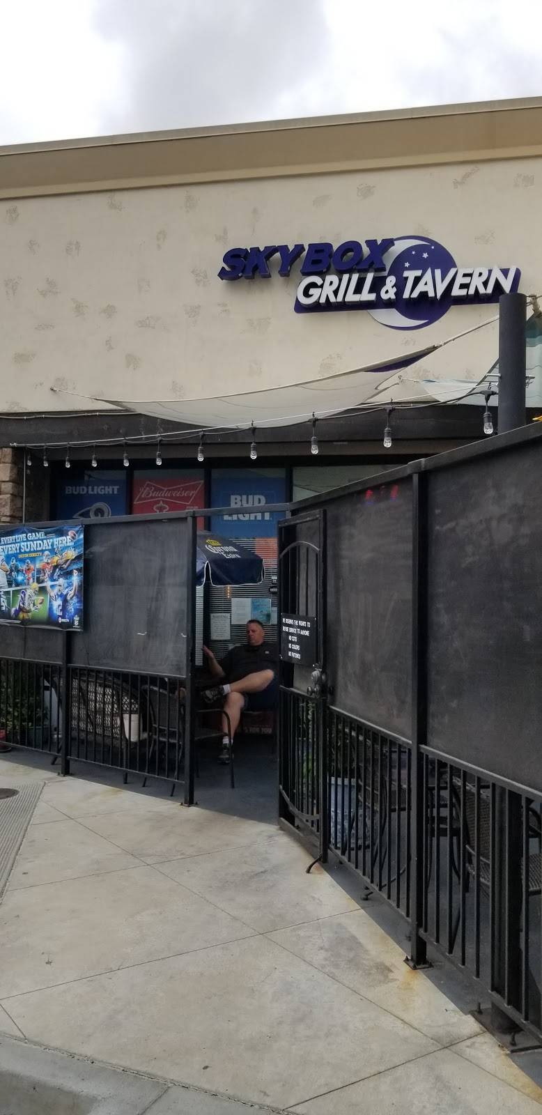 Skybox Grill & Tavern | restaurant | 30724 Benton Rd C-308, Winchester, CA 92596, USA | 9513252299 OR +1 951-325-2299