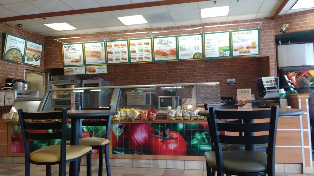 Subway | meal takeaway | 10643 NE Sandy Blvd Suite D, Portland, OR 97220, USA | 5032510400 OR +1 503-251-0400