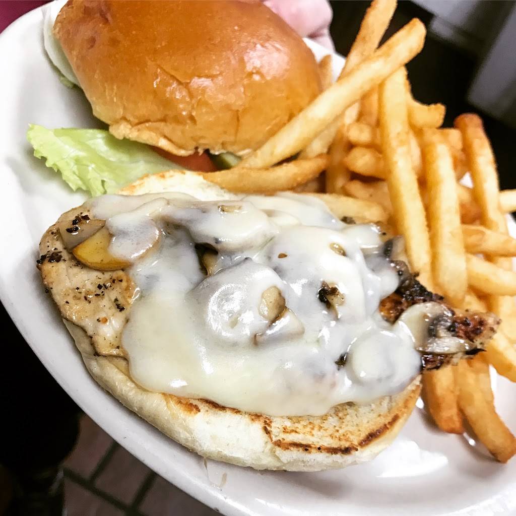 Big Boy Restaurant | restaurant | 22100 West Rd, Woodhaven, MI 48183, USA | 7343629911 OR +1 734-362-9911