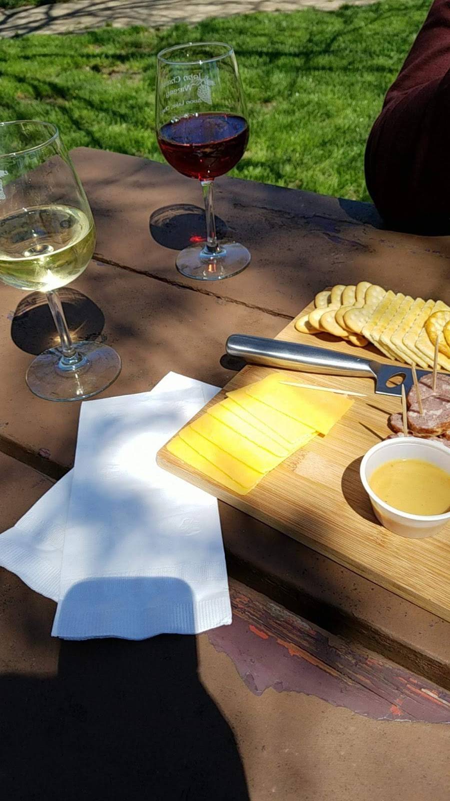 John Christ Winery | restaurant | 32421 Walker Rd, Avon Lake, OH 44012, USA | 4409339672 OR +1 440-933-9672