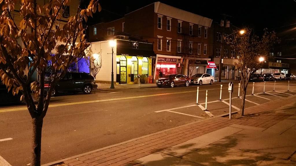 Sunflower Cafe- Lawrence | cafe | 357 Central Ave, Lawrence, NY 11559, USA | 5165694522 OR +1 516-569-4522