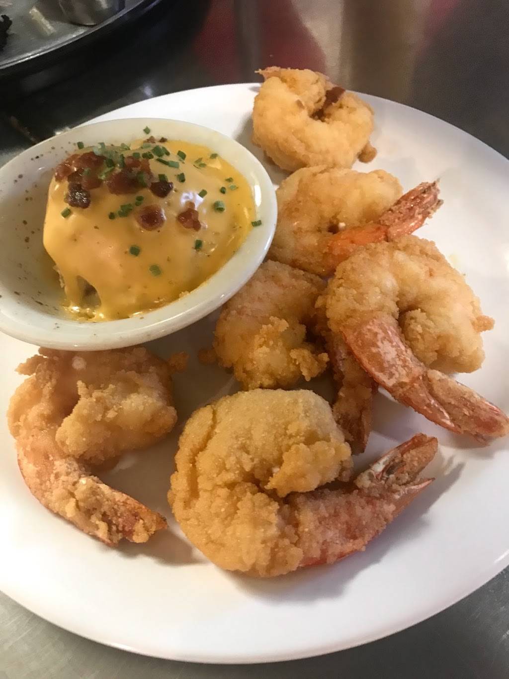 Richards Restaurant and Bar | restaurant | 5305 N 32nd Ave, Wausau, WI 54401, USA | 7156757070 OR +1 715-675-7070