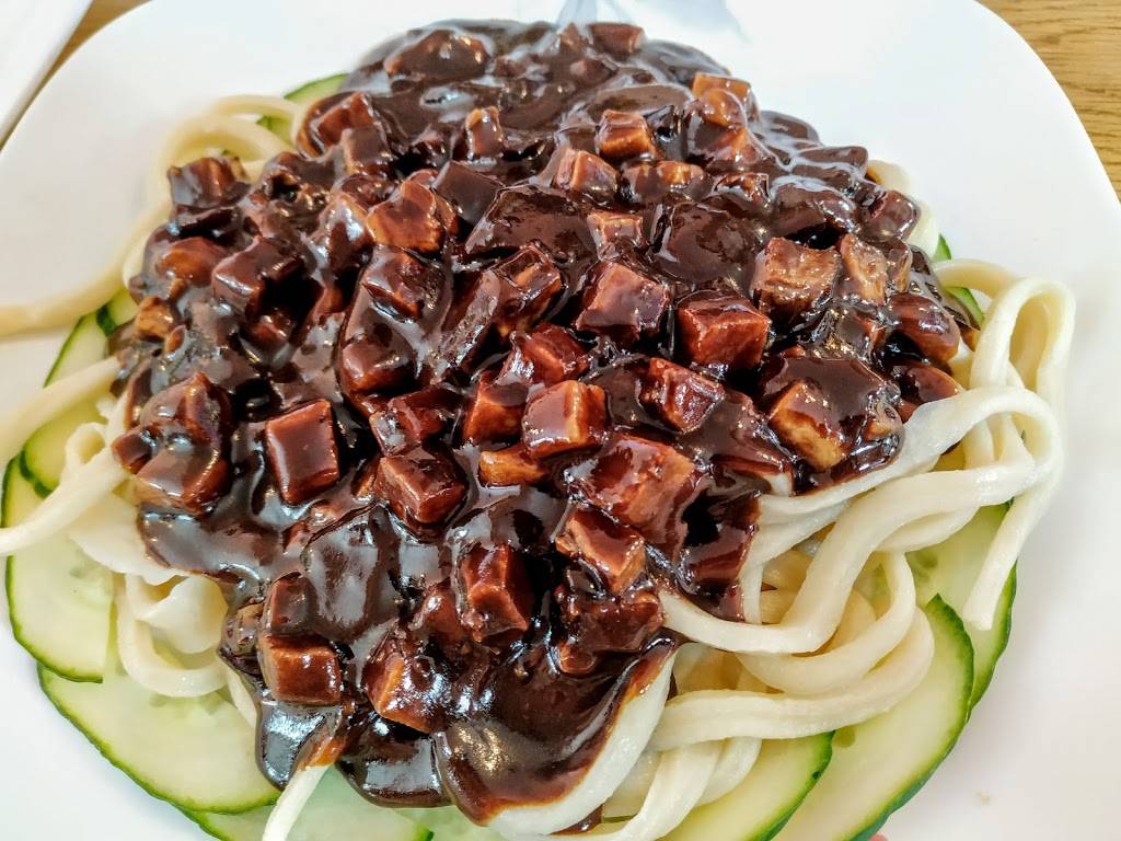 Franks Noodle House | restaurant | 822 Northeast Broadway Street, Portland, OR 97232, USA | 5032881007 OR +1 503-288-1007