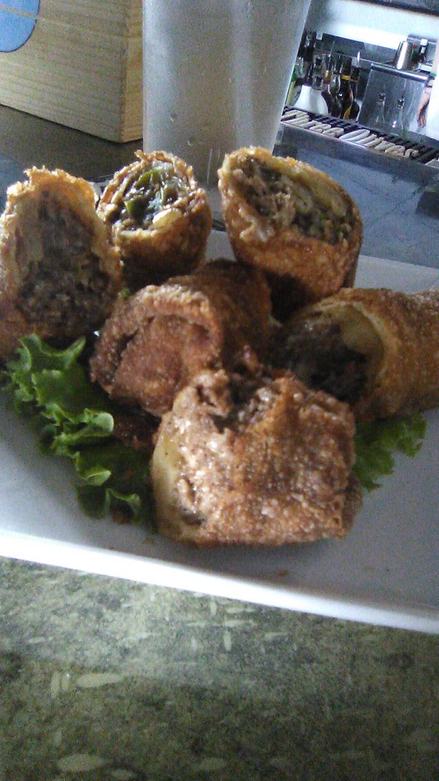 Tropicana Bar & Grill | restaurant | 2402 S Main St, Joplin, MO 64801, USA | 4177824849 OR +1 417-782-4849