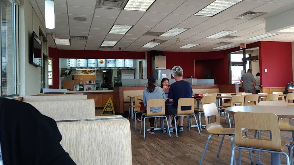 Wendys | restaurant | 4450 Walker Rd, Windsor, ON N8W 3T5, Canada | 5199661507 OR +1 519-966-1507