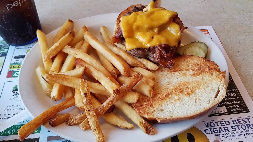 Queen City Diner | restaurant | 1801 Lehigh St, Allentown, PA 18103, USA | 6107910240 OR +1 610-791-0240