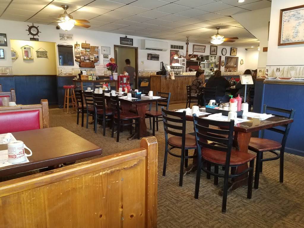 Brenda Harbor Cafe | restaurant | 316 S James St, Ludington, MI 49431, USA | 2318457434 OR +1 231-845-7434