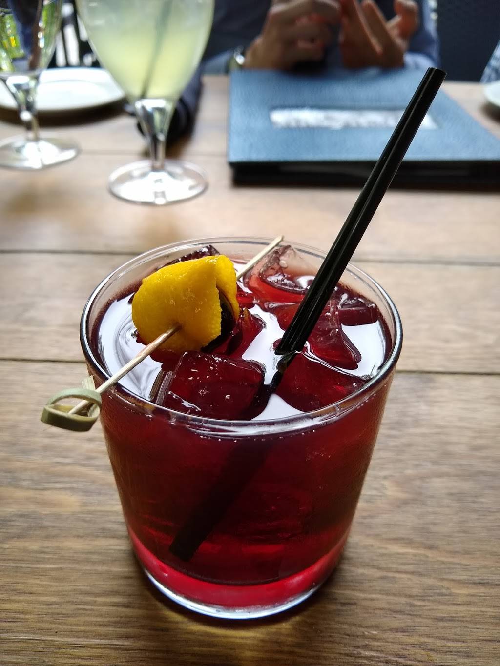 Sapphire Creek Winery & Gardens | restaurant | 16965 Park Cir Dr, Chagrin Falls, OH 44023, USA | 4405437777 OR +1 440-543-7777