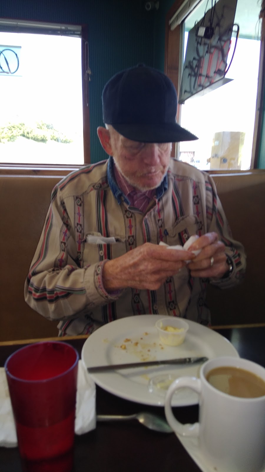 RJs Restaurant | restaurant | 920 W Tyler St, Burns, OR 97720, USA | 5415736346 OR +1 541-573-6346