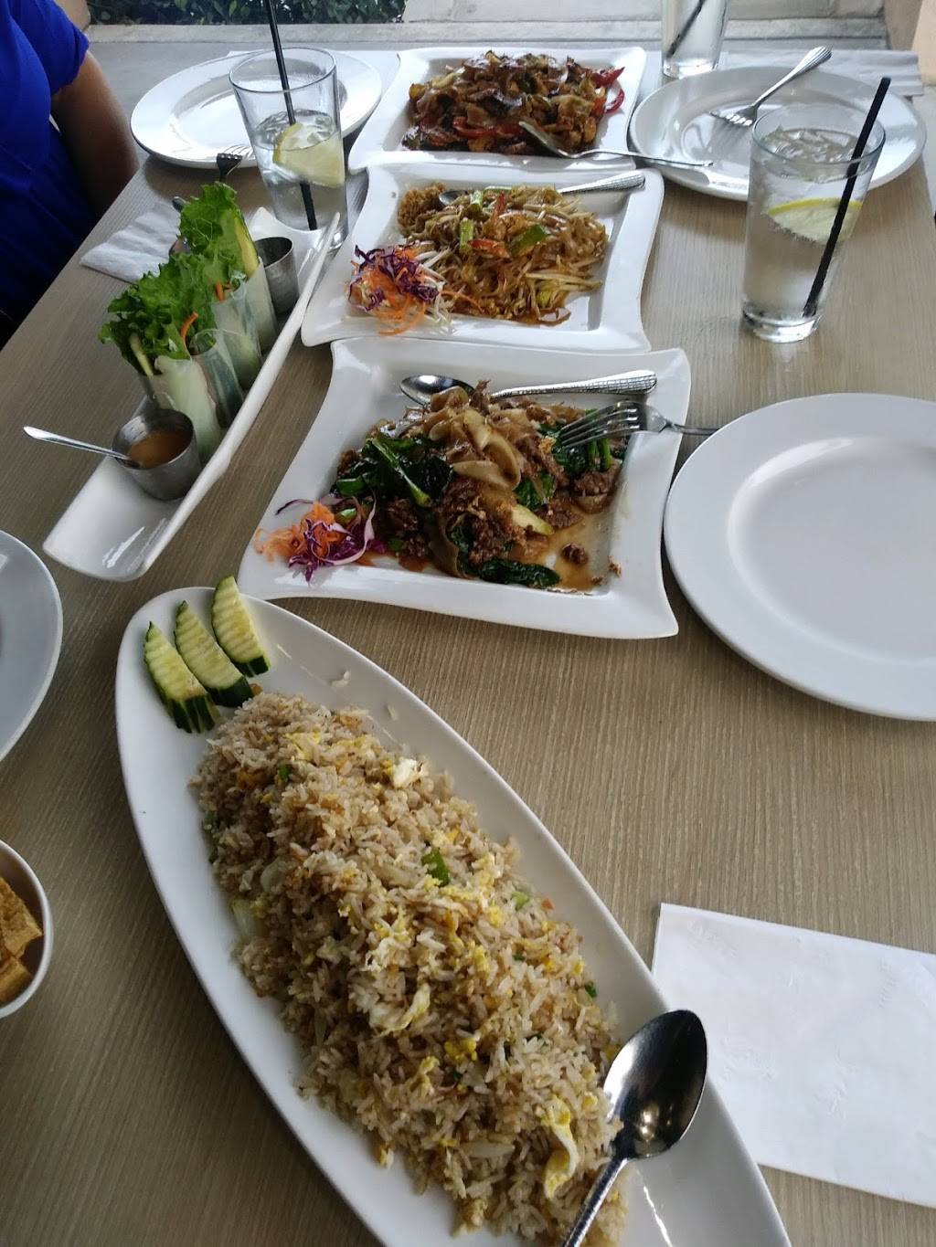Nayada Thai Cuisine | restaurant | 11401 E Carson St A, Lakewood, CA 90715, USA | 5628606108 OR +1 562-860-6108