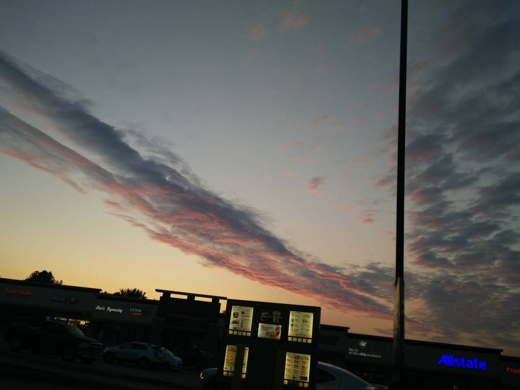 Wendys | restaurant | 17725 Yonge St, Newmarket, ON L3Y 7C1, Canada | 9058539861 OR +1 905-853-9861