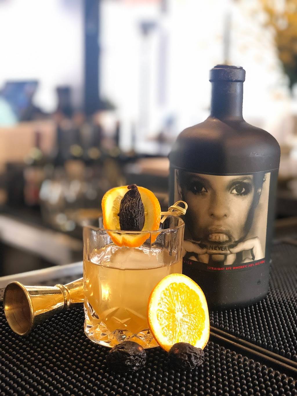 Vic & Olas | restaurant | 20775 N Pima Rd Unit 110, Scottsdale, AZ 85255, USA | 4805132048 OR +1 480-513-2048