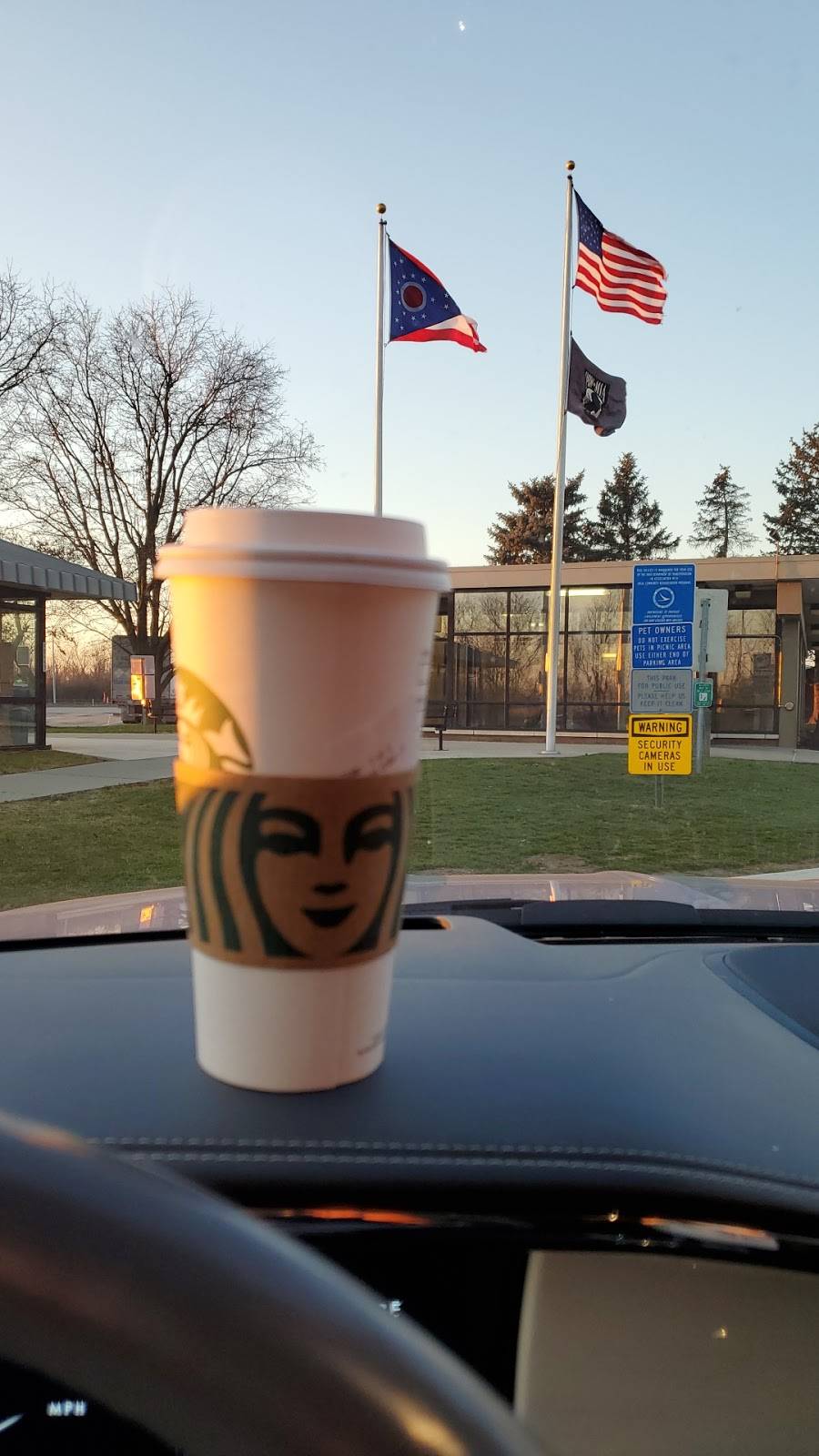 Starbucks | cafe | 4200 Orchard Lake Rd, Orchard Lake, MI 48323, USA | 2486832047 OR +1 248-683-2047