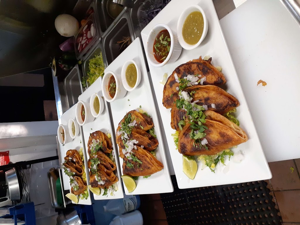 Mr pulpo seafood bar & grill | restaurant | 301 N Robinson St, Richmond, VA 23220, USA | 8047168248 OR +1 804-716-8248