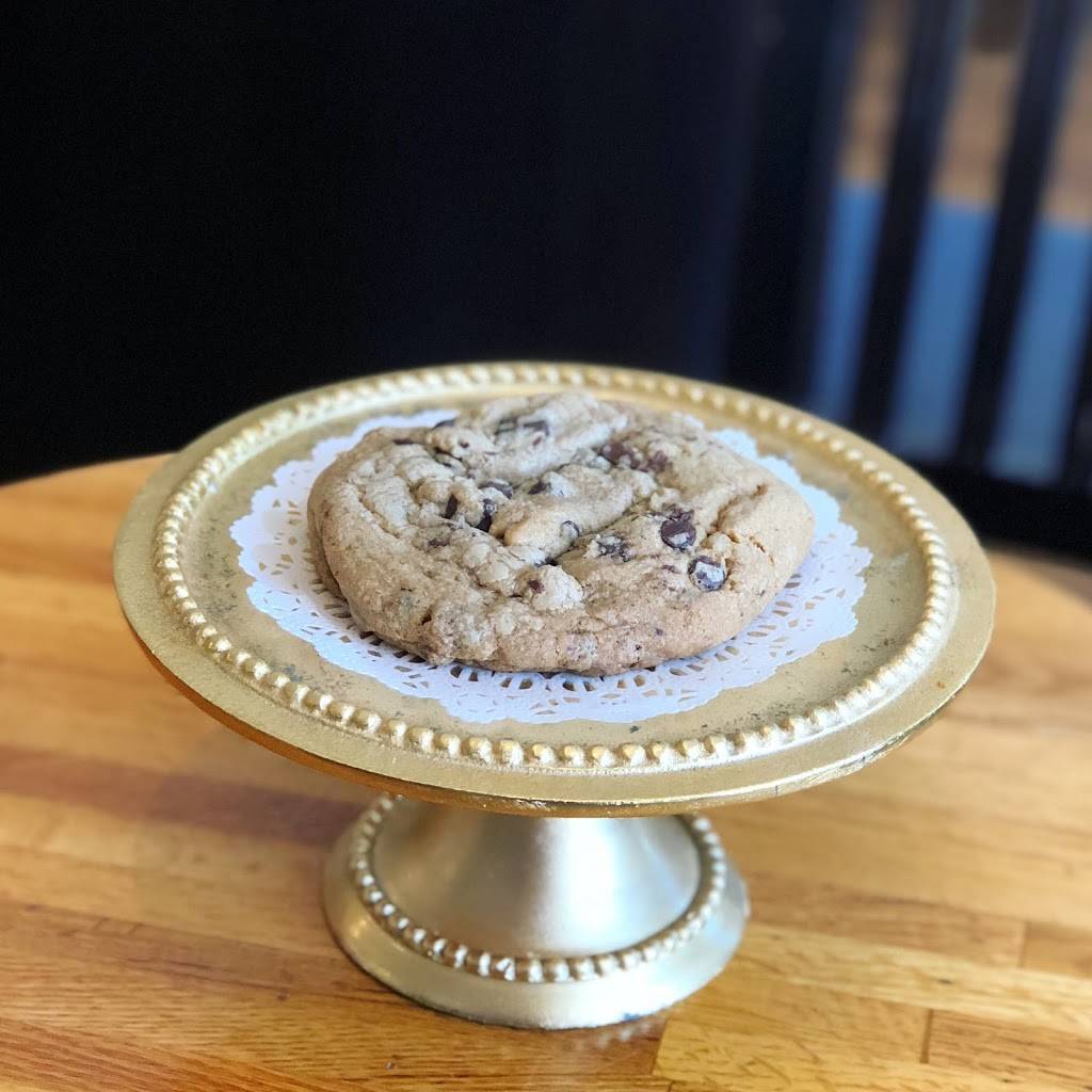 Indulge Coffee and Sandwich Co. | cafe | 17 High St, Stonington, CT 06378, USA | 8604158575 OR +1 860-415-8575