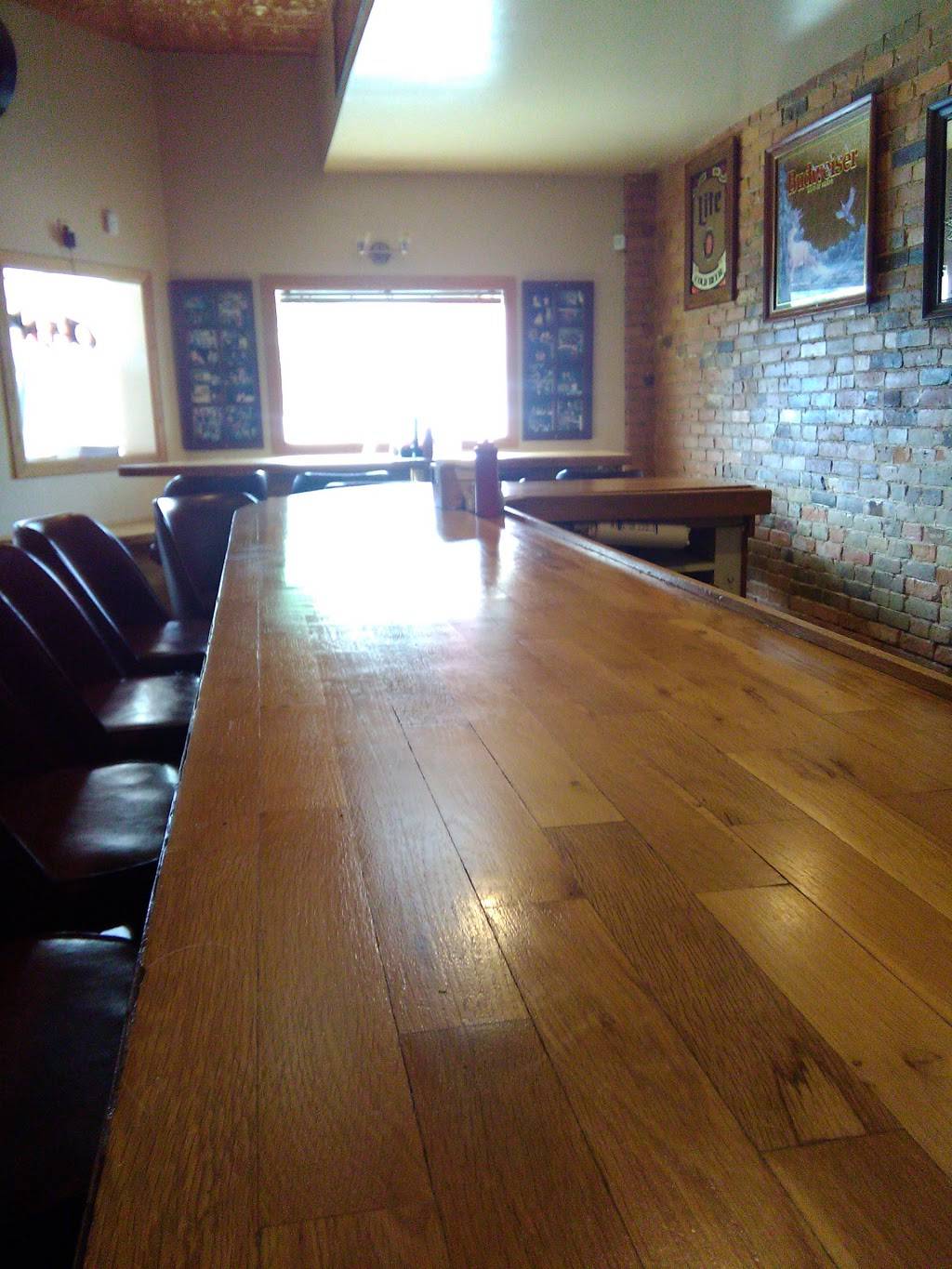 Easy Street Inn Food & Spirits | restaurant | 275 N Paw Paw St, Coloma, MI 49038, USA | 2694683515 OR +1 269-468-3515