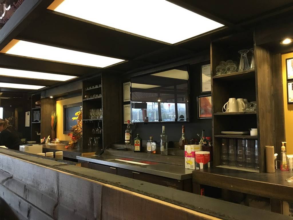 Marys place | restaurant | 1494 Dundas St, London, ON N5W 3B9, Canada | 5194524835 OR +1 519-452-4835