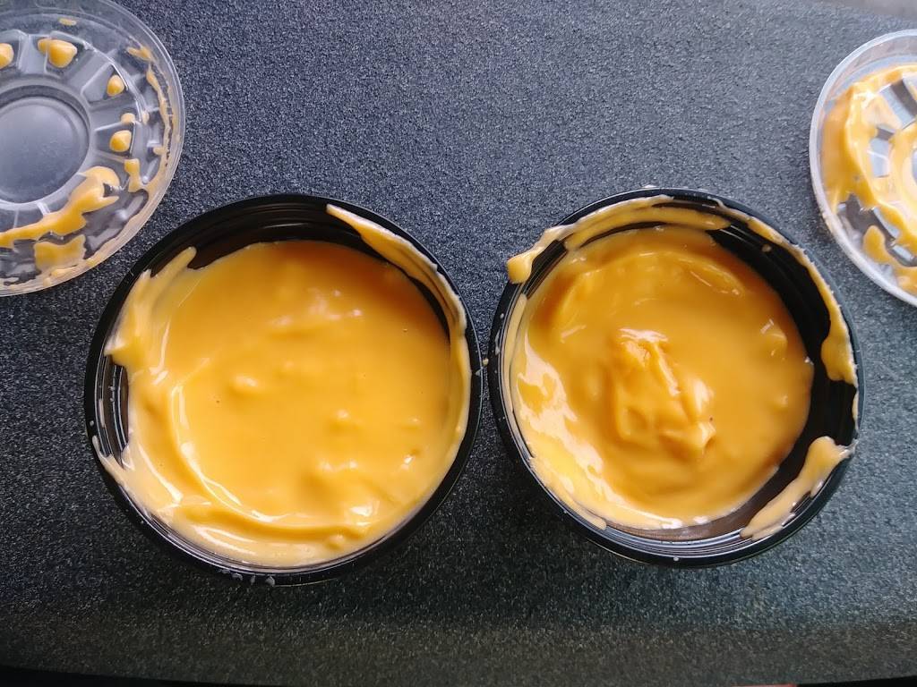 Wendys | restaurant | 3335 Ulmerton Rd, Clearwater, FL 33762, USA | 7275731527 OR +1 727-573-1527