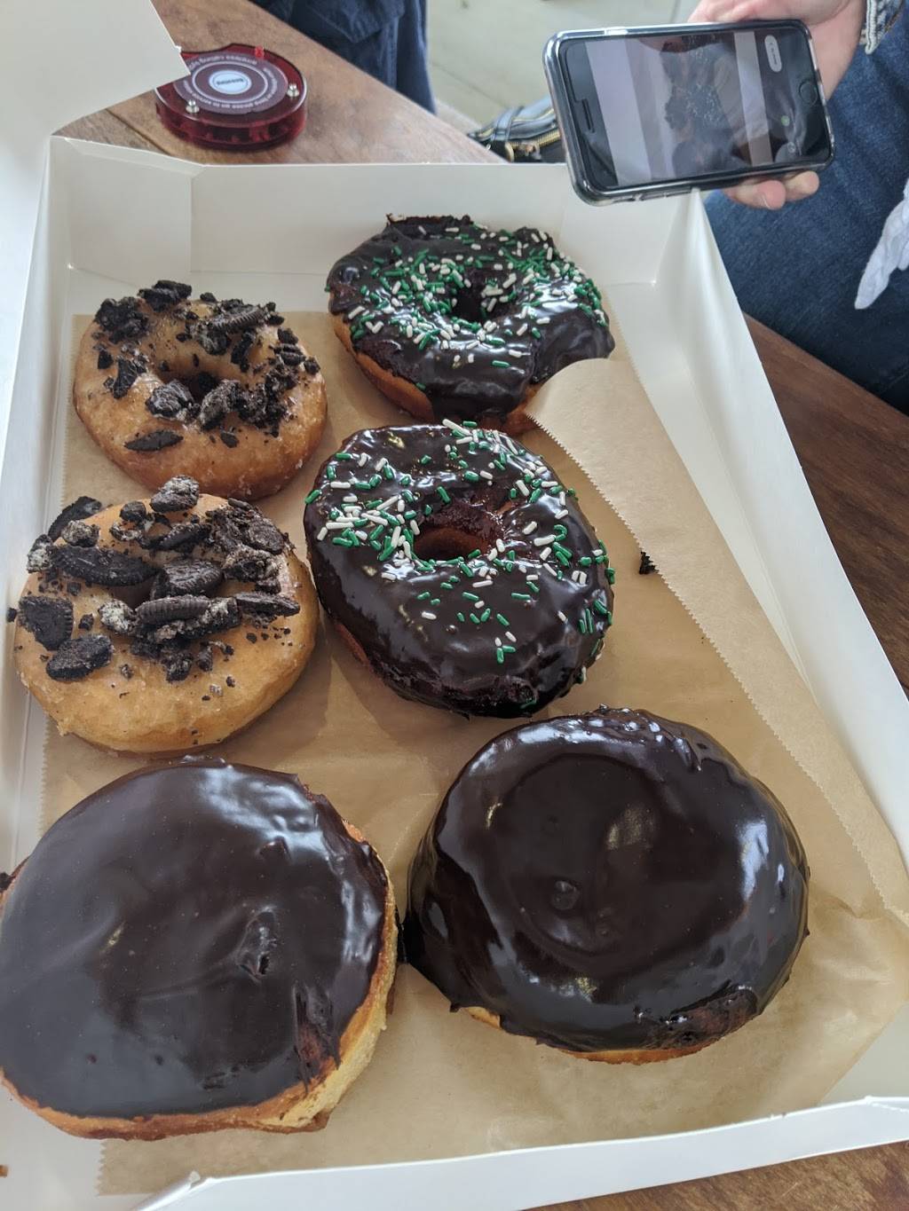 HenDough Chicken & Donuts | restaurant | 126 Augusta St suite 13, Greenville, SC 29601, USA | 8643739108 OR +1 864-373-9108