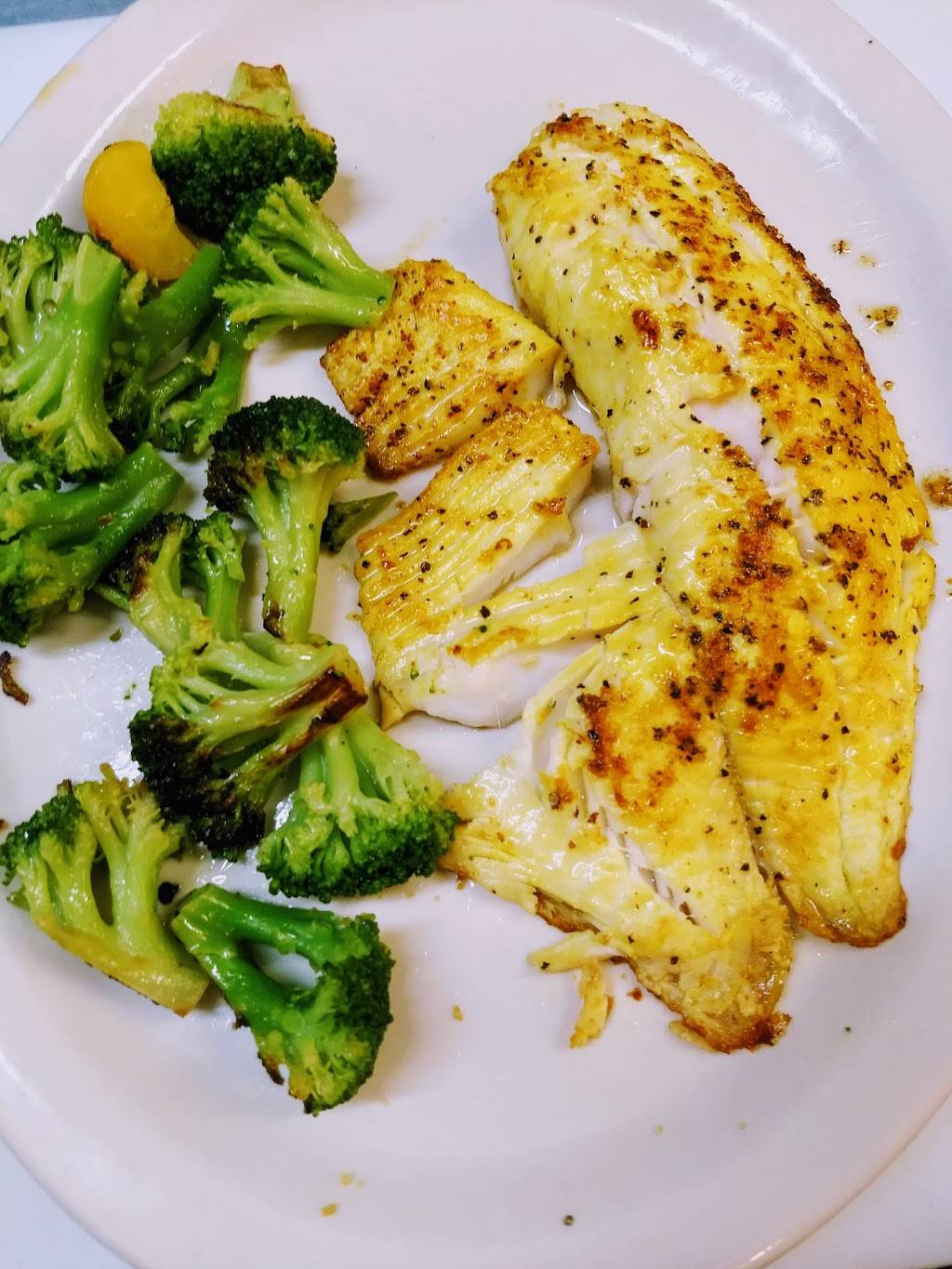 Sandbar Grill | restaurant | 13118 Lake Shore Dr, Cedar Lake, IN 46303, USA | 2193745777 OR +1 219-374-5777