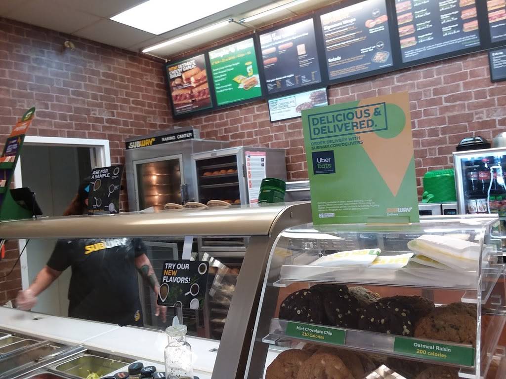 Subway Restaurants | restaurant | 6933 US Hwy 301 S, Riverview, FL 33569, USA | 8136718009 OR +1 813-671-8009